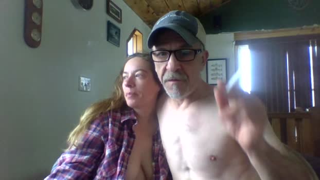 jdgiddy69 17-01-2026 skinny Couple