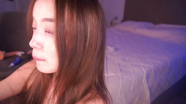 jenny__lii 18-01-2026 spank Female