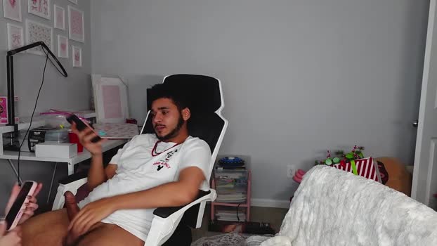 prettygirll23 21-01-2026 naked Couple