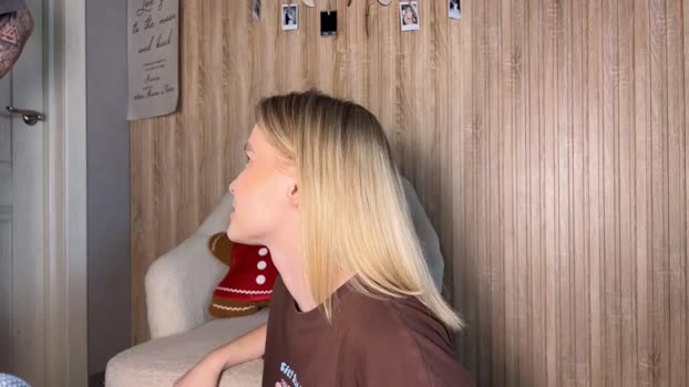 adele_nick2202 24-01-2026 spanking Couple