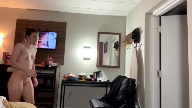 deepthroatqueen33 28-01-2026 Show Couple
