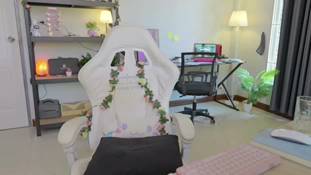 ellcrys 28-01-2026 Ass Couple