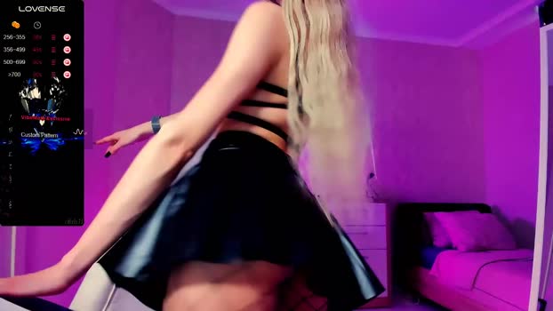 em_luna 28-01-2026 horny Female