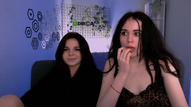 riley_sanders 29-01-2026 Topless Couple