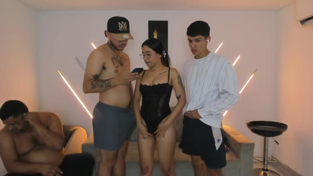 nympho_nathy_sophi 02-02-2026 play Couple
