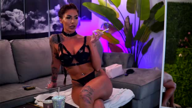 raquellevon 02-02-2026 striptease Female