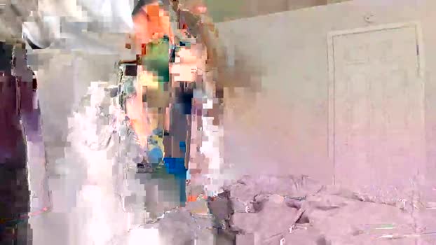 minniehunney 13-02-2026 kiss Couple