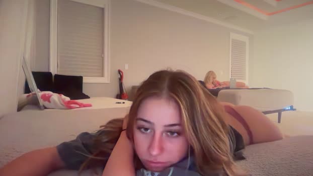 emilyparkerrr 14-02-2026 skinny Female