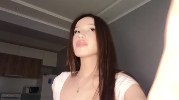 ella_lee15 17-02-2026 beautiful Female