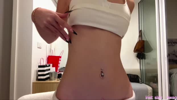 laraineprada 20-02-2026 Webcam Female