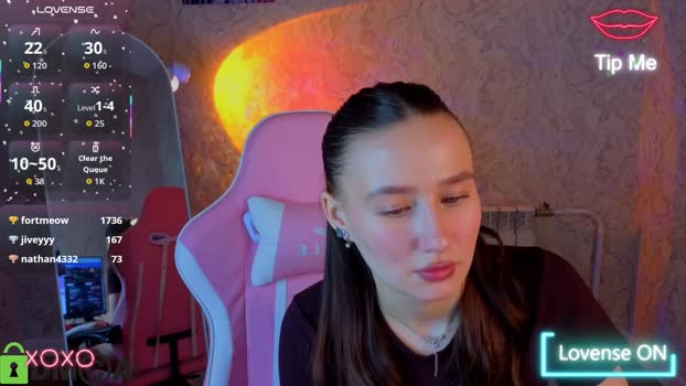 _kiki_angel_ 25-02-2026 kissing Female