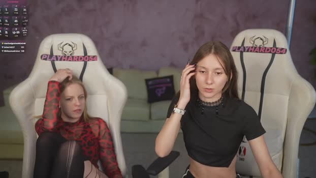 bright_diamonds_054 25-02-2026 fingering Couple