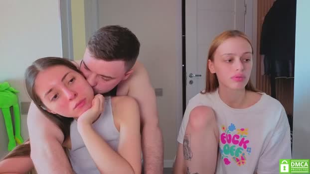ihavepaws33 06-03-2026 sexy Couple