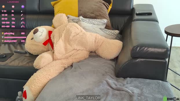 _taylormoon 14-03-2026 kinky Couple