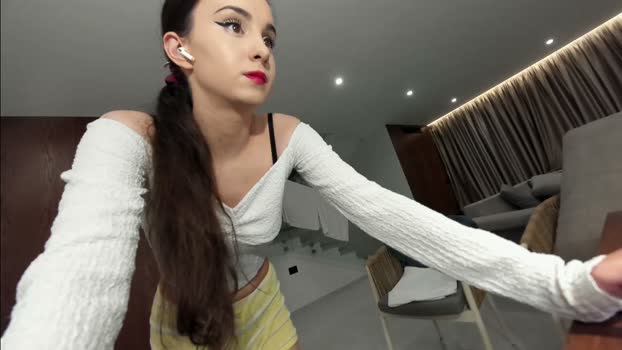 ehotlovea 18-03-2026 fuckme Female