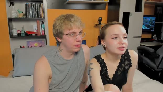 samyscott 23-03-2026 sucktits Couple