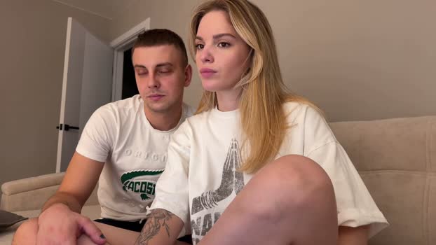 frenzyfoxs 24-03-2026 legs Couple