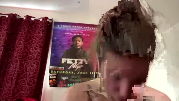 deepthroatqueen33 27-03-2026 Show Couple