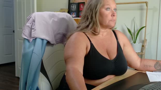 curiouscouple3143 31-03-2026 bigtoys Couple