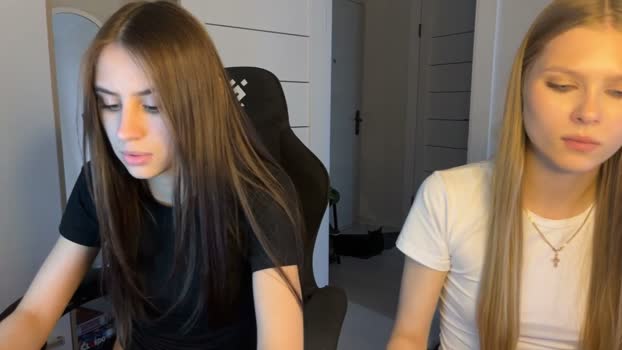 vx_arina 02-04-2026 skinny Couple