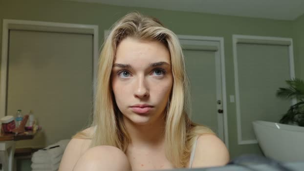 ellalowe 05-04-2026 analtoy Female