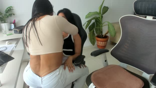 emillybrowm 10-04-2026 sexygirl Couple