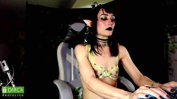 littlefeyfox 11-04-2026 kink Female