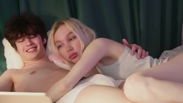 wladilia 13-04-2026 analsex Couple