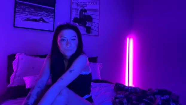 amereyraylyn2 15-04-2026 lickpussy Female