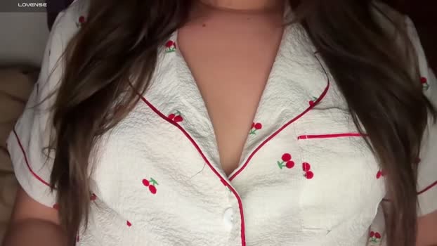 ladybird21 15-04-2026 sexyfeet Couple