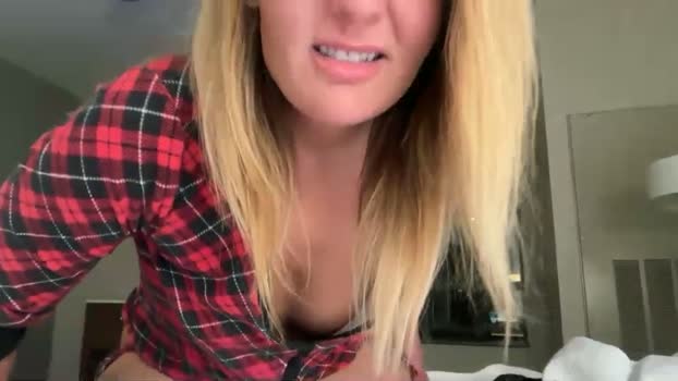 missbritneyfoxx 15-04-2026 tits Female