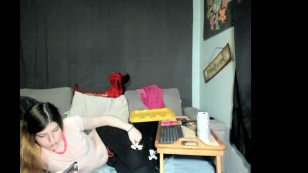 roxihazeleyes 16-04-2026 suckcock Female