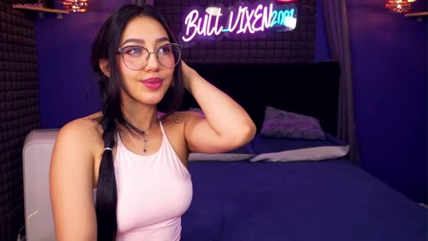 bull_vixen2001 17-04-2026 Live Webcam bj-dildo blowjob