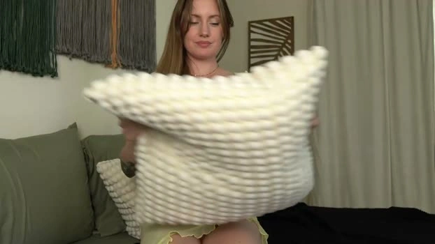 emma_ruby 17-04-2026 Live Webcam yummy lickpussy