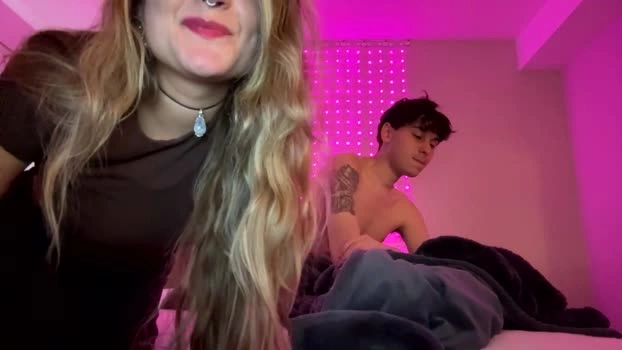 aesus3x 22-04-2026 Live Webcam sexykitty big