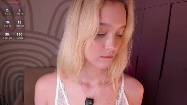 alicemelison 25-04-2026 Live Webcam kiss fuckass