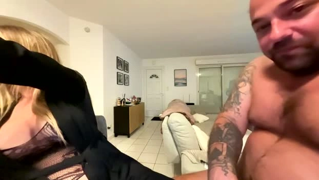 hollyandelon 25-04-2026 Live Webcam kiss hard