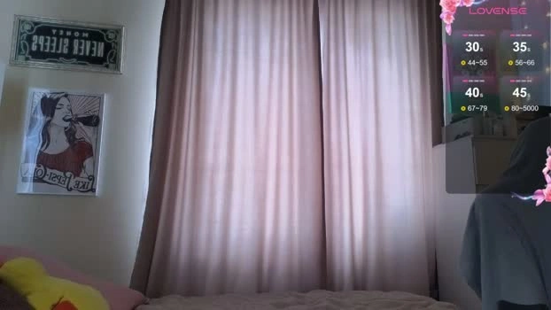 kateleoo 26-04-2026 Live Webcam lovense kissing