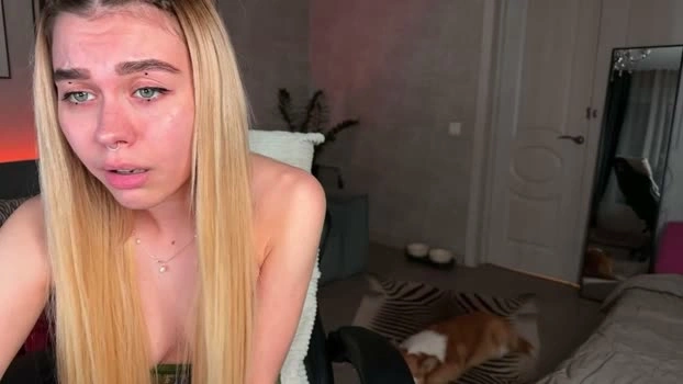 nika_lodge_official 25-04-2026 Live Webcam cute fingering