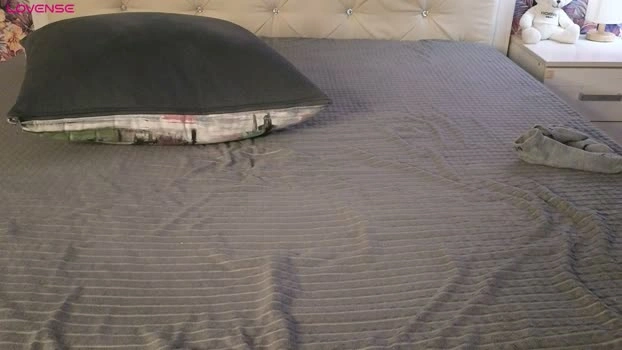 freyabyrne 27-04-2026 Live Webcam wet striptease
