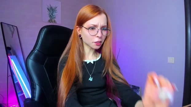 star_tarra 27-04-2026 Live Webcam sex fuckme