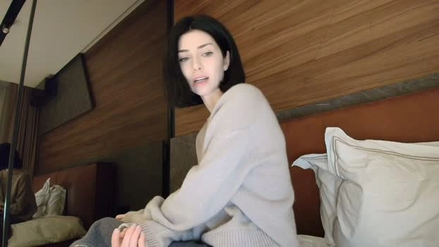 milla_bella 28-04-2026 Live Webcam kiss jerkoff