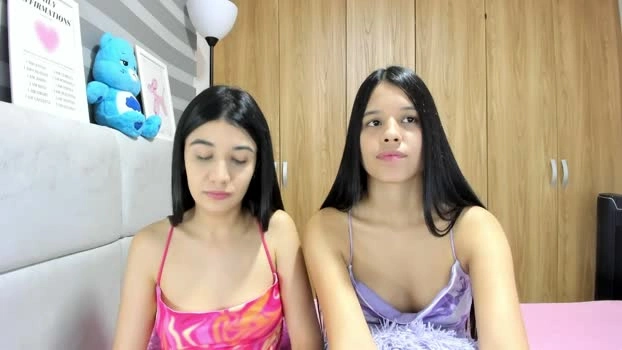 roseandmiah 04-05-2026 Live Webcam Recorded skinny