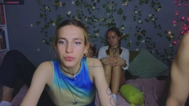 benevolently 10-05-2026 Live Webcam love suckshow