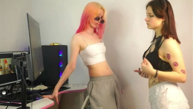 luna_pop 10-05-2026 Live Webcam big big