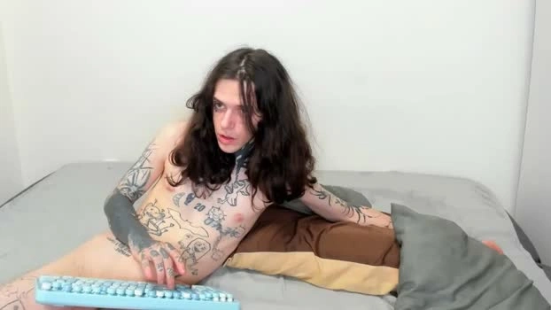 raveneusbiter 14-05-2026 Live Webcam sexykitty suckcock