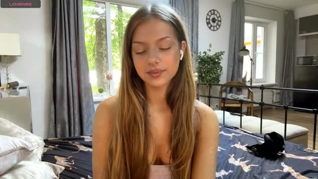 nidarauhecker 16-05-2026 Live Webcam Pretty sexy