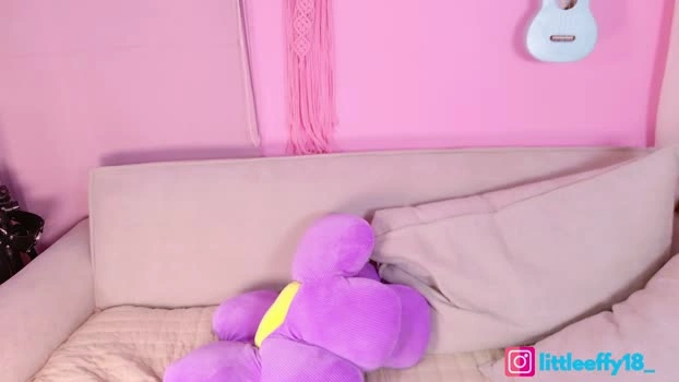 little_effy18_ 17-05-2026 Live Webcam wank striptease