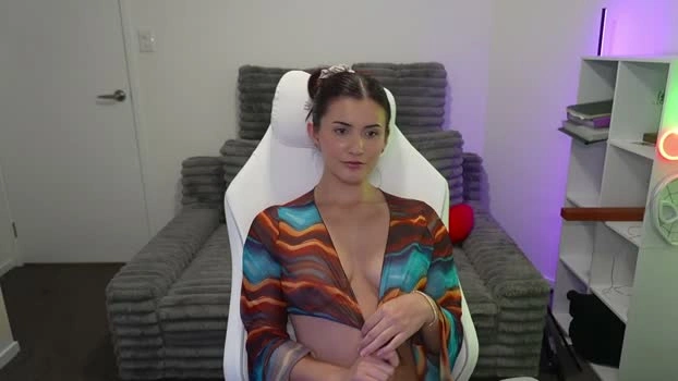 kissmecherri 20-05-2026 Live Webcam lush amateur
