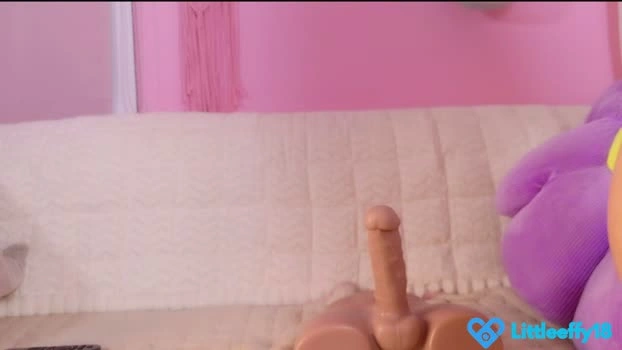 little_effy18_ 22-05-2026 Live Webcam suck toys